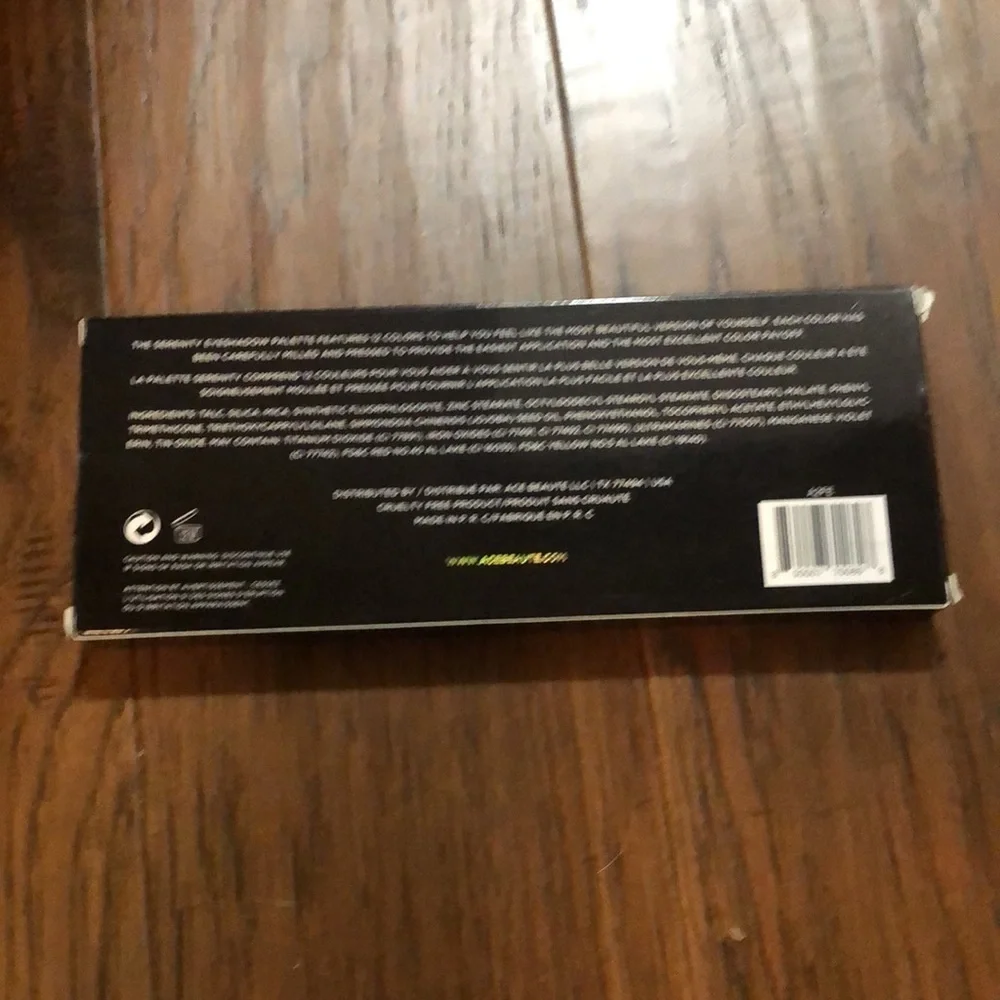Brand NEW!! Ace Beaute Serenity Eyeshadow Palette